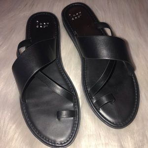 ⚡️A New Day Criss Cross Black Sandles⚡️
